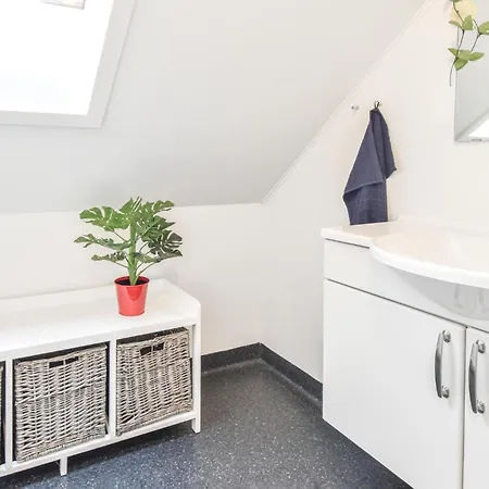 Vakantiehuis Three-Bedroom Holiday Home in Brenderup Fyn
