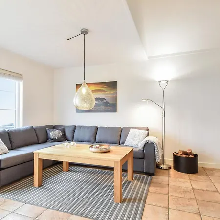 Semesterbostad 3 Bedroom Beautiful In Brenderup Fyn *